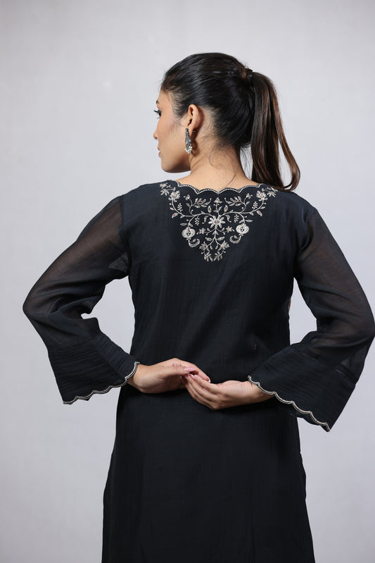 Lucid Kurta Pant Set - Black