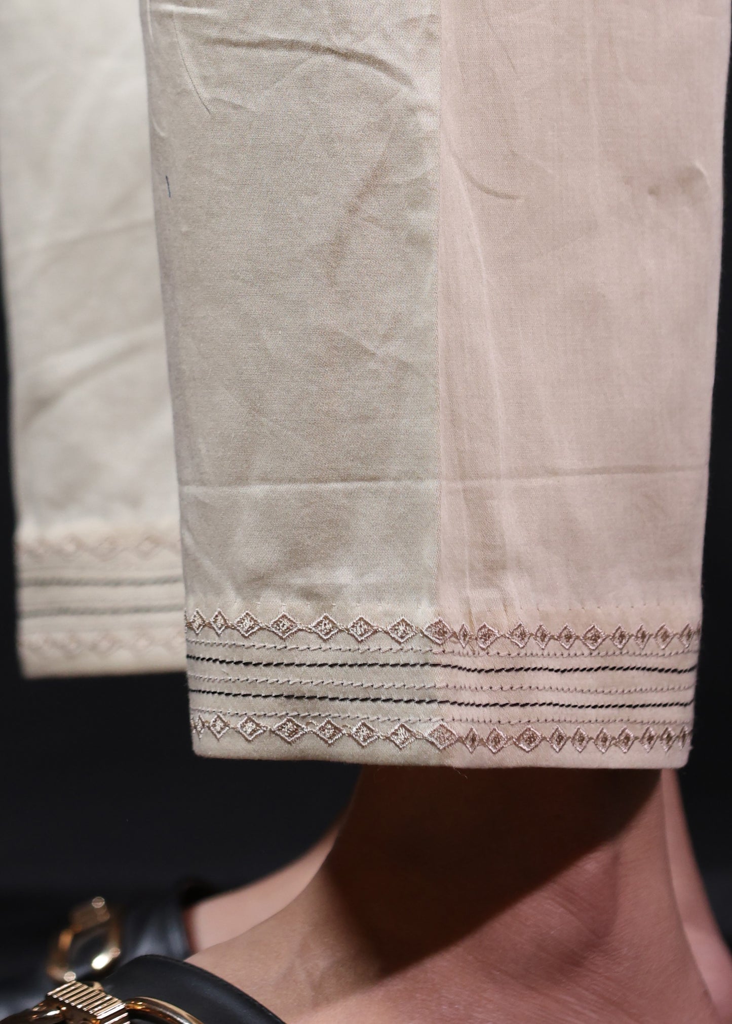 Dot Kurta Pant Set - Offwhite