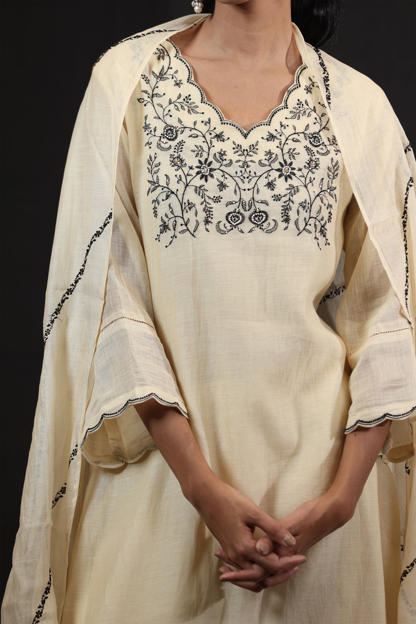 Leher Dupatta - Off White