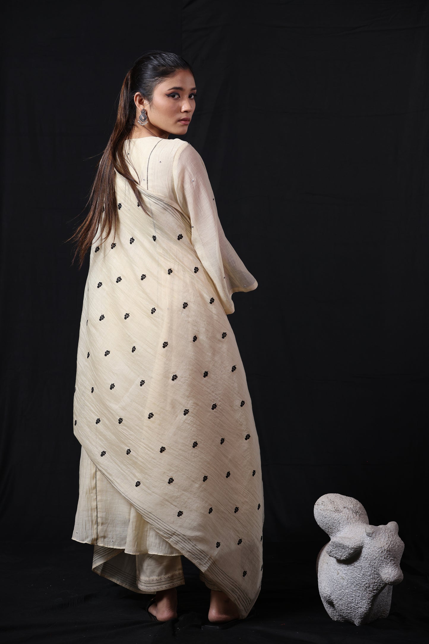 Buti Dupatta - Off White