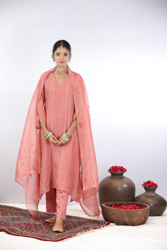 Shashi Pintuck Kurta Set - Peach