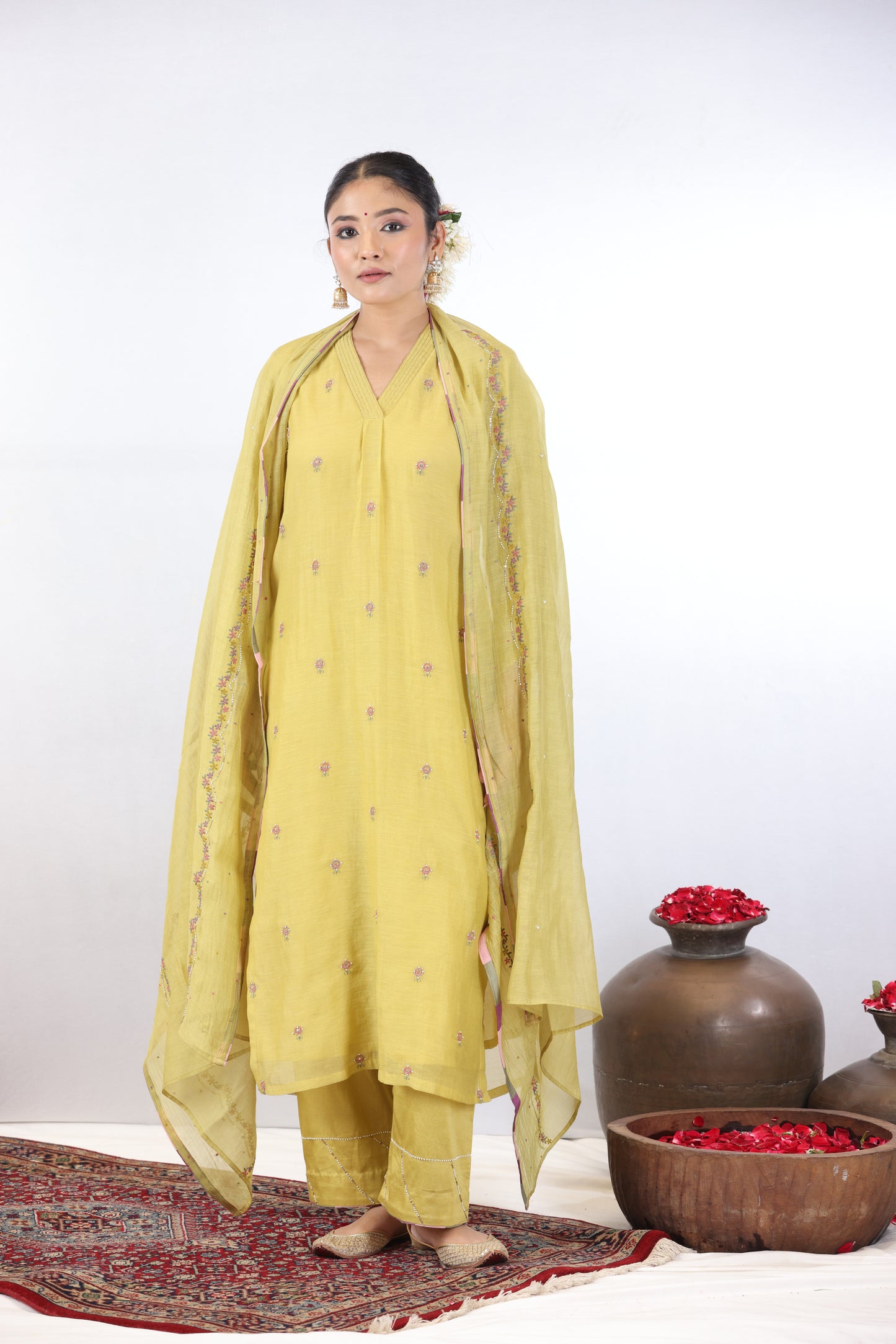 Utsav Buti Kurta Set - Lemon yellow