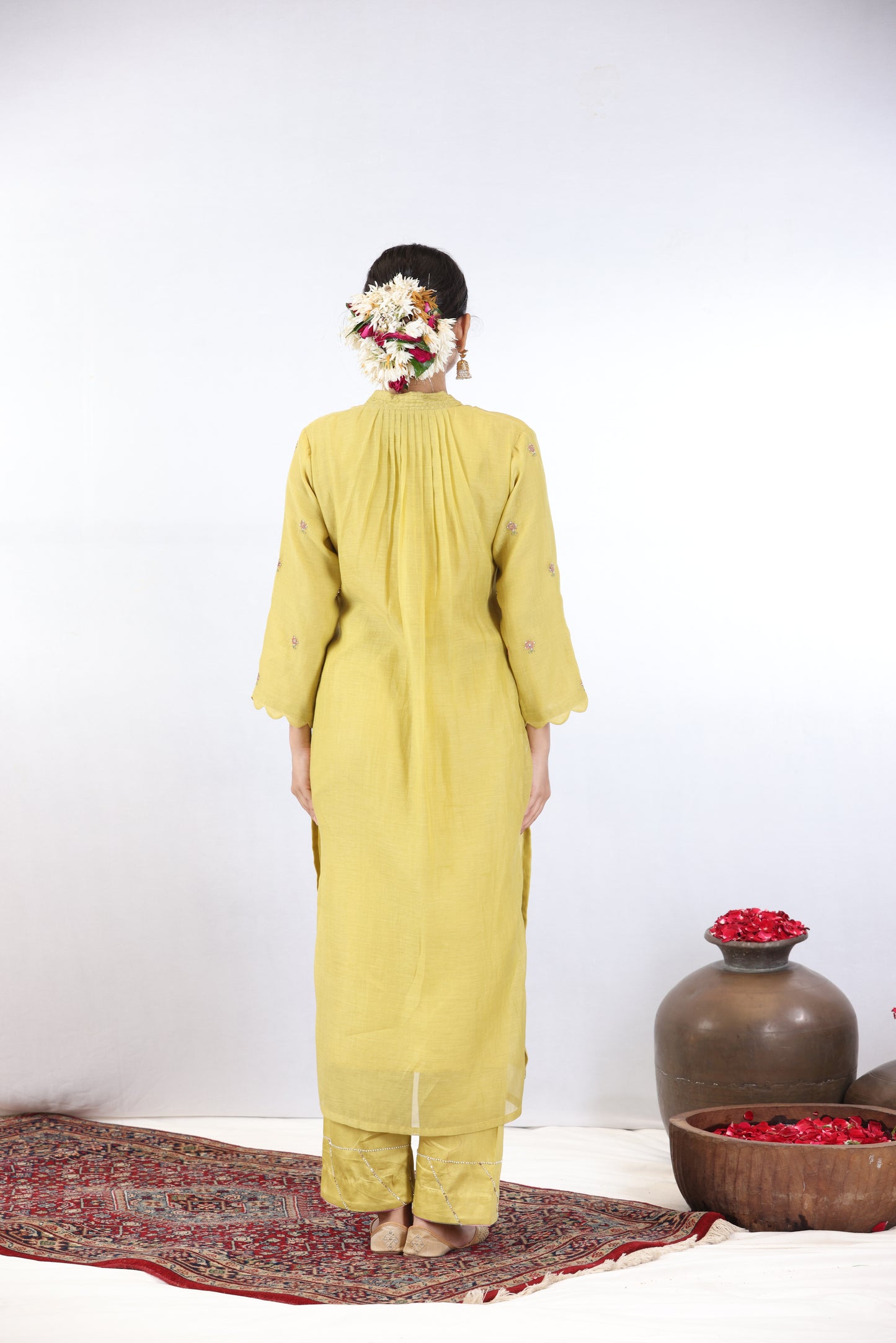 Utsav Buti Kurta Set - Lemon yellow