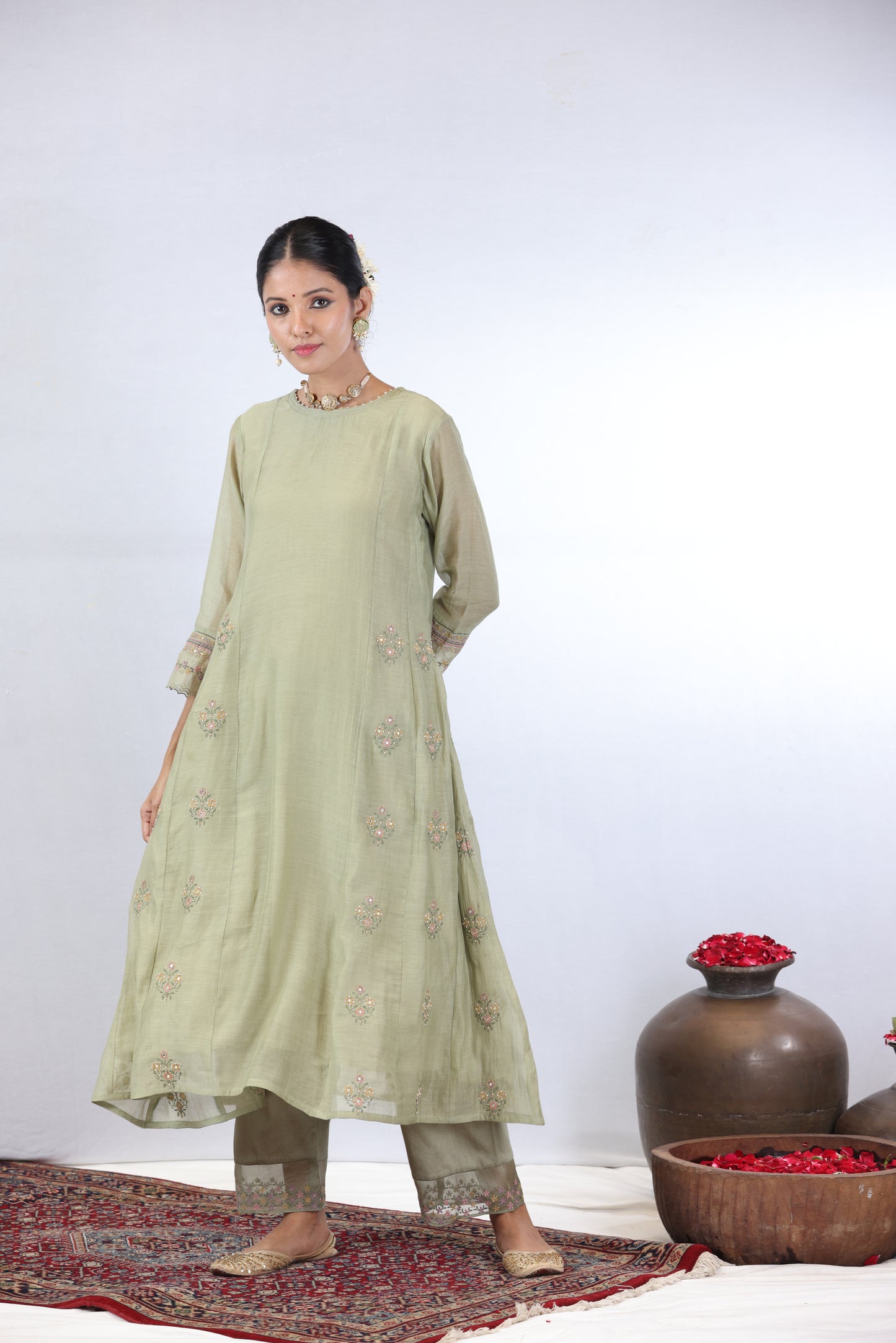 Kali Embroidered Kurta Set - Green