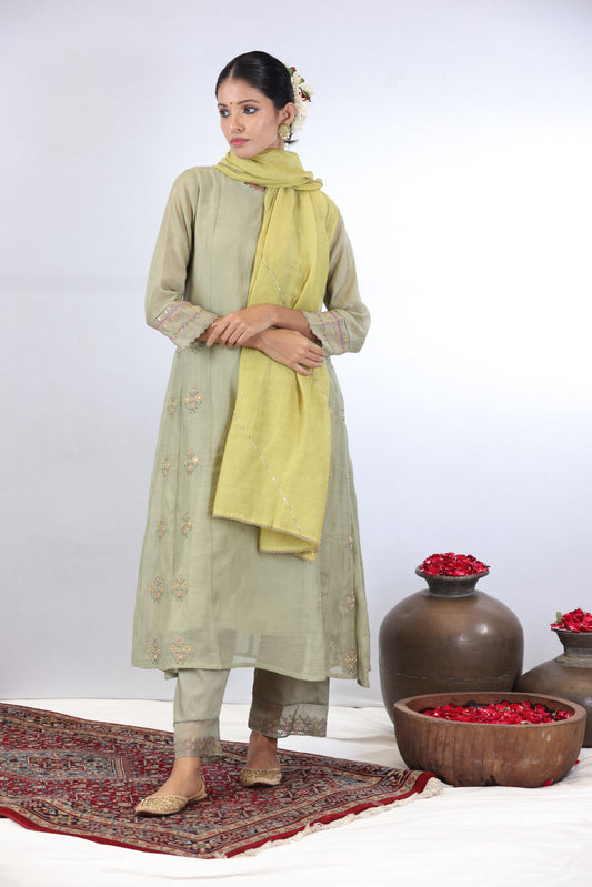 Kali Embroidered Kurta Set - Green