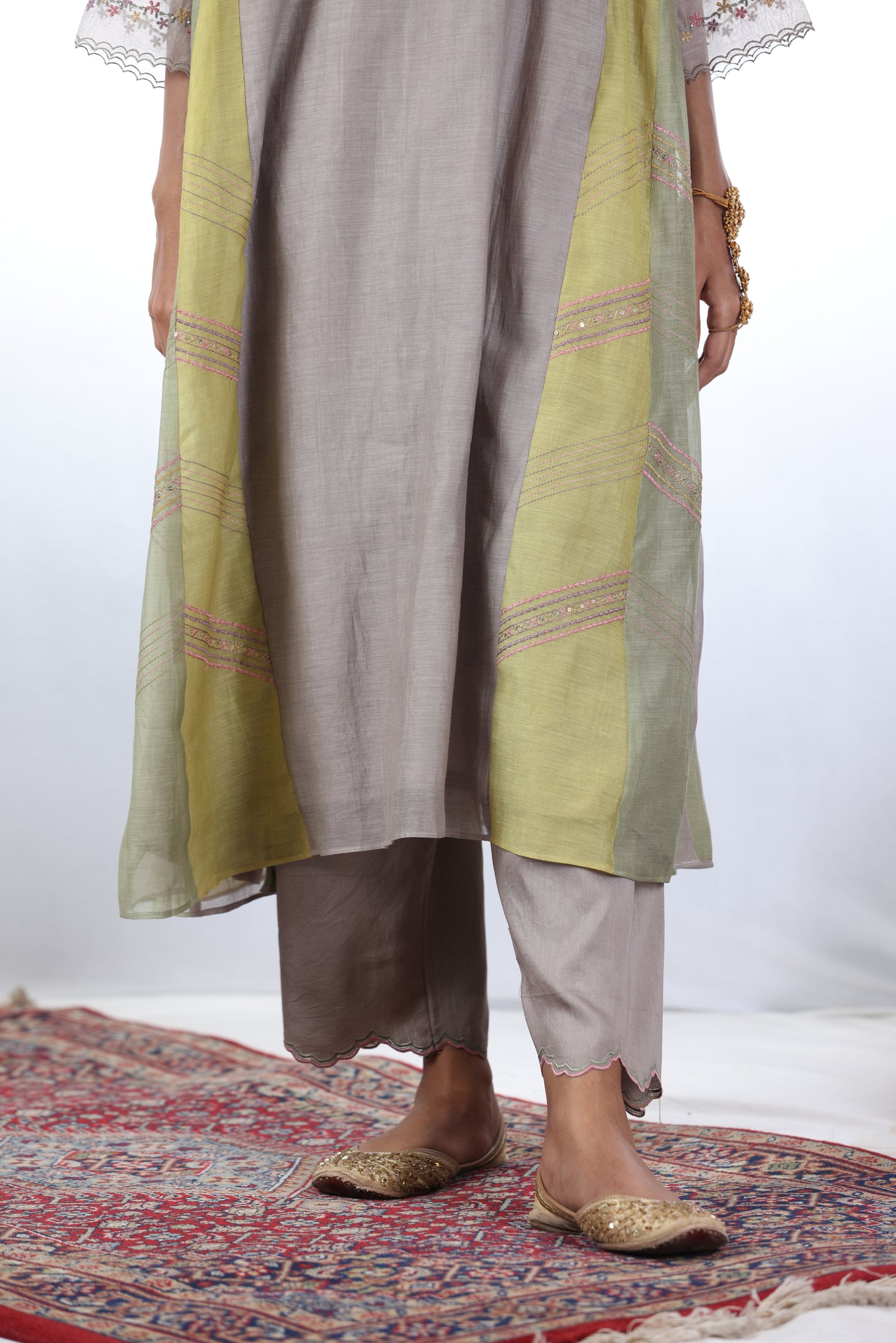 Chand Embroidered Kurta Set - Grey