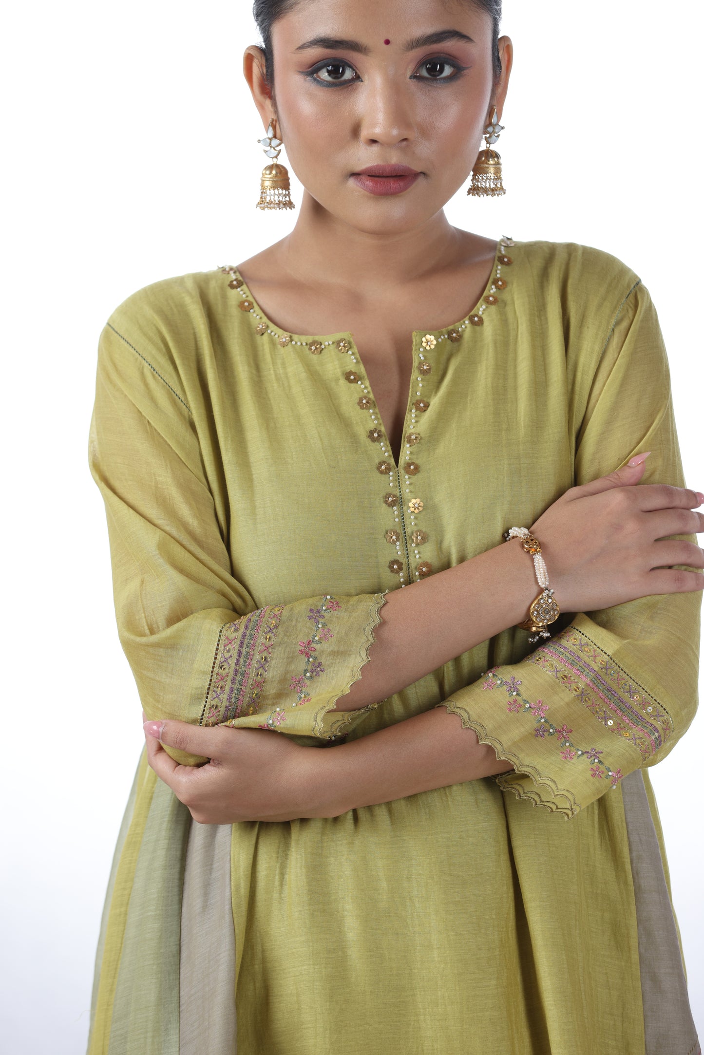 Chand Embroidered Kurta Set - Lemon Yellow