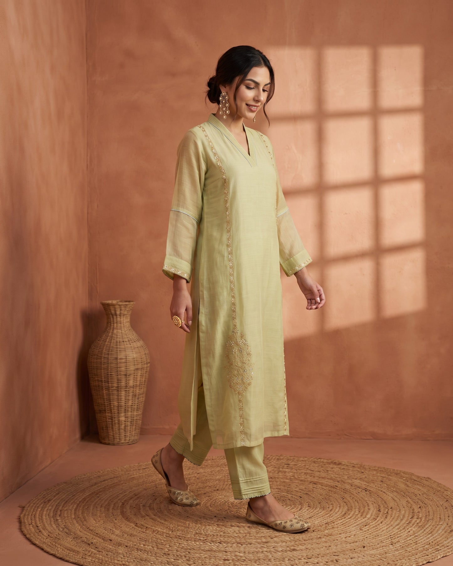 Saaj Kadhai Suit Set- Light Green