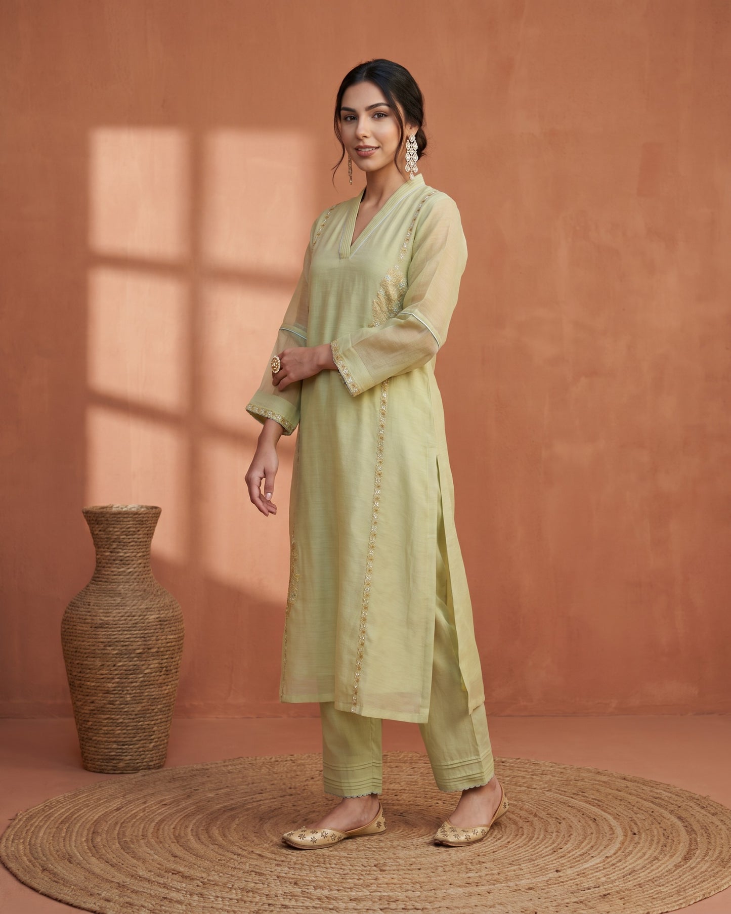 Saaj Kadhai Suit Set- Light Green