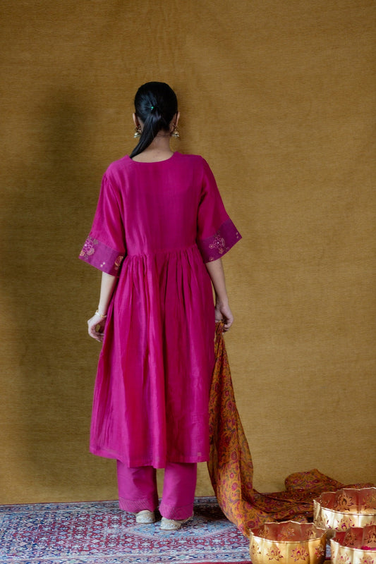 Floral Yoke Embroidered Kurta Set-Magenta (RTS)