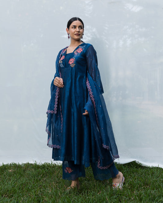 Silk Organza Dupatta with scallop embroidery