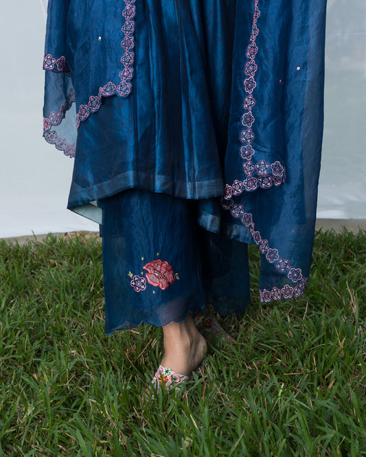 Silk Organza Dupatta with scallop embroidery